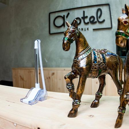 Hostel A'Stel Bangrak (Adults Only) Bangkok Zewnętrze zdjęcie