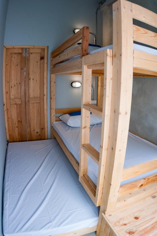 Hostel A'Stel Bangrak (Adults Only) Bangkok Zewnętrze zdjęcie
