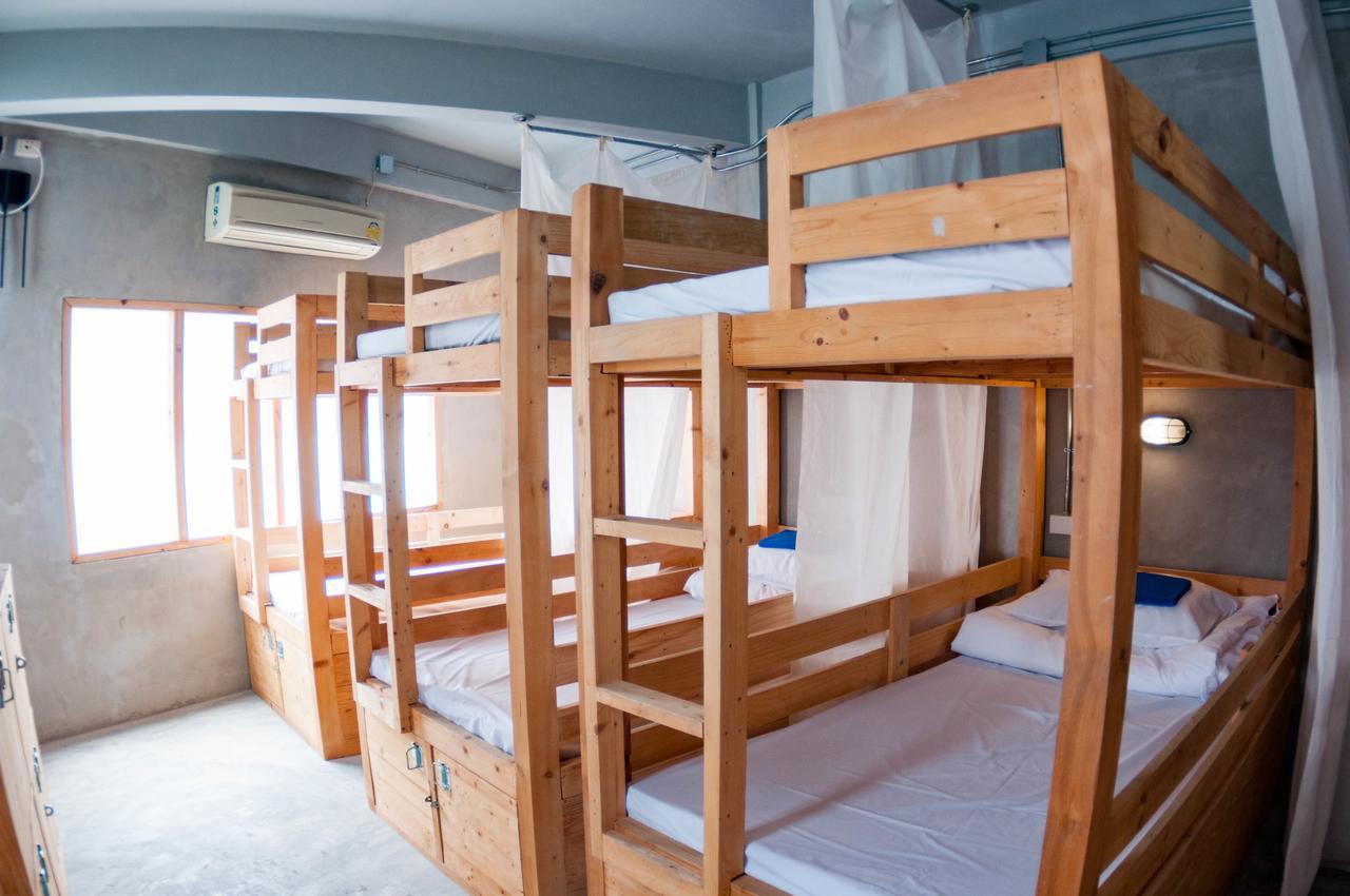 Hostel A'Stel Bangrak (Adults Only) Bangkok Zewnętrze zdjęcie